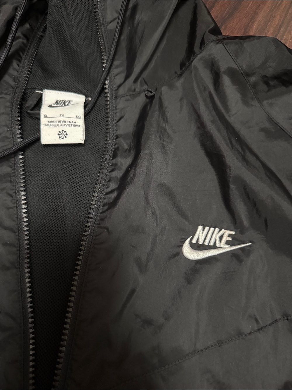 Nike Black Hooded Zip Windbreaker Jacket for Men - Picture 2 of 4